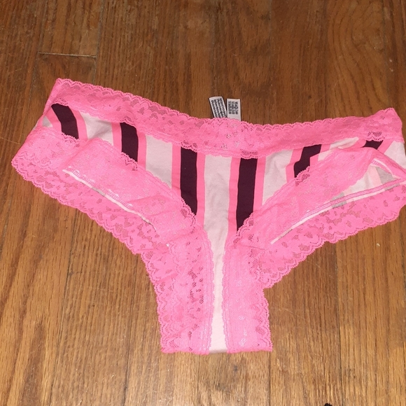 VS cheeky panties - Picture 5 of 7